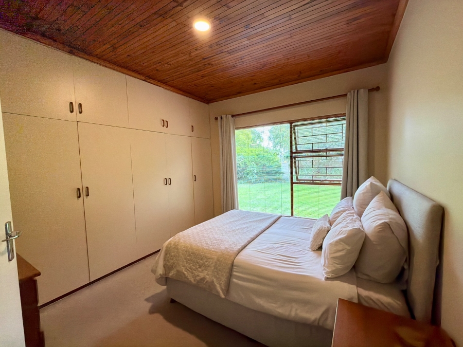 4 Bedroom Property for Sale in Loerie Park Western Cape